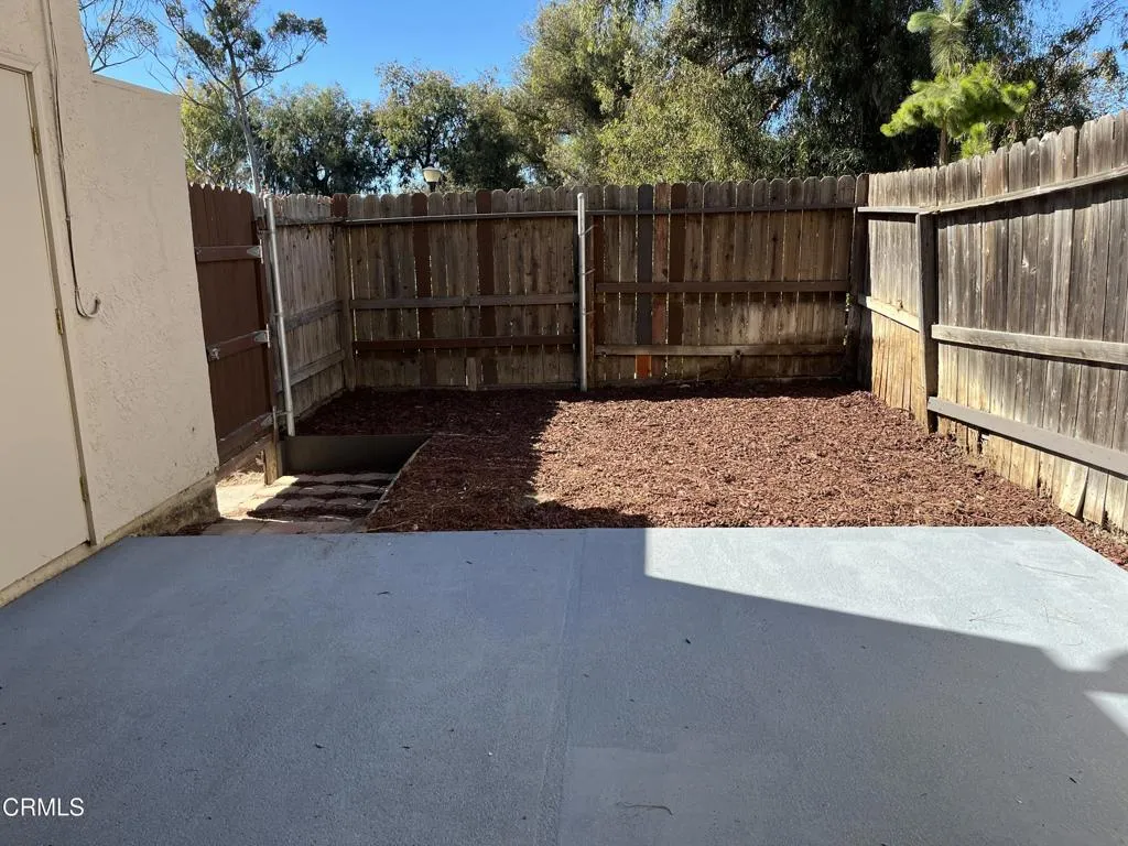 1627 Squirrel Lane, Ventura, California 93003 home-pic-19